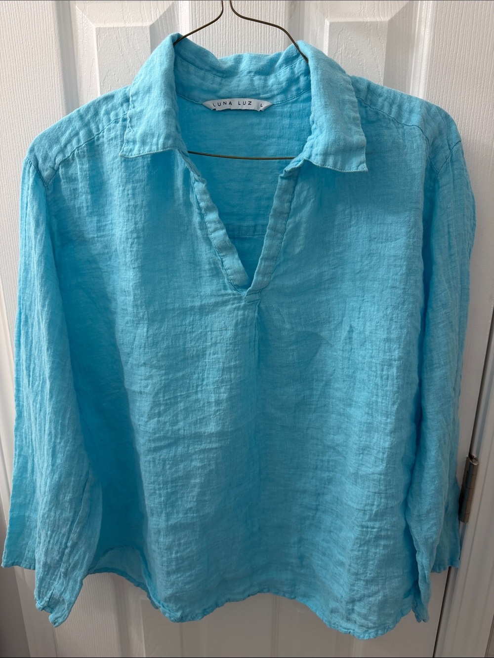 Luna Luz Aqua Linen Collared V-Neck Tunic Top